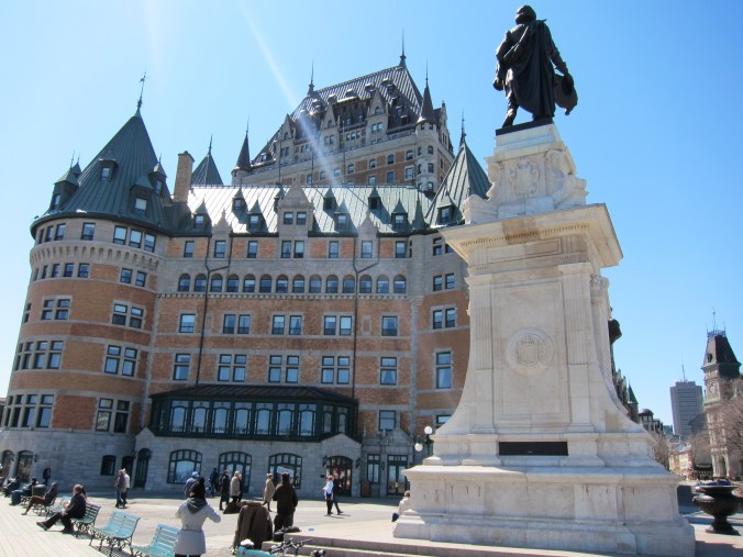Château and the Champlain Monument