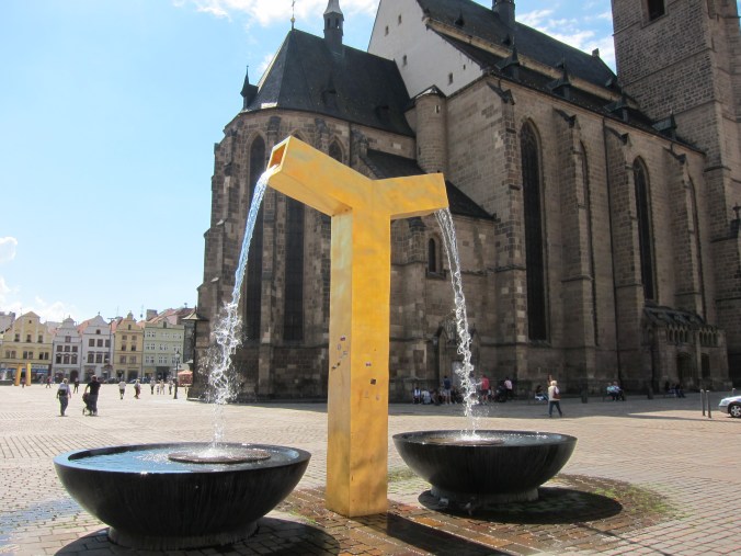 Fountain in main square in Plzeň