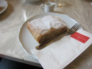 Apple strudel