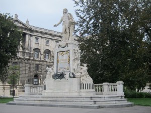 Mozart statue