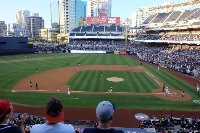 Padres homerun