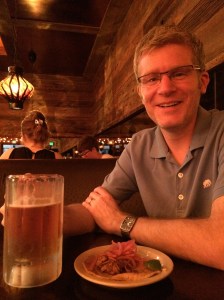 Cochinitas and a pint at La Puerta