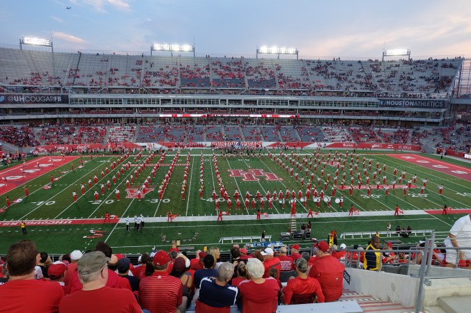 UH band on field before kickoff