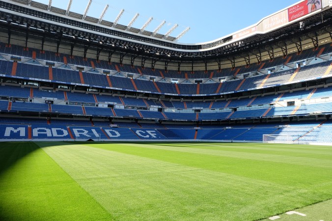 Field level at Bernabéu