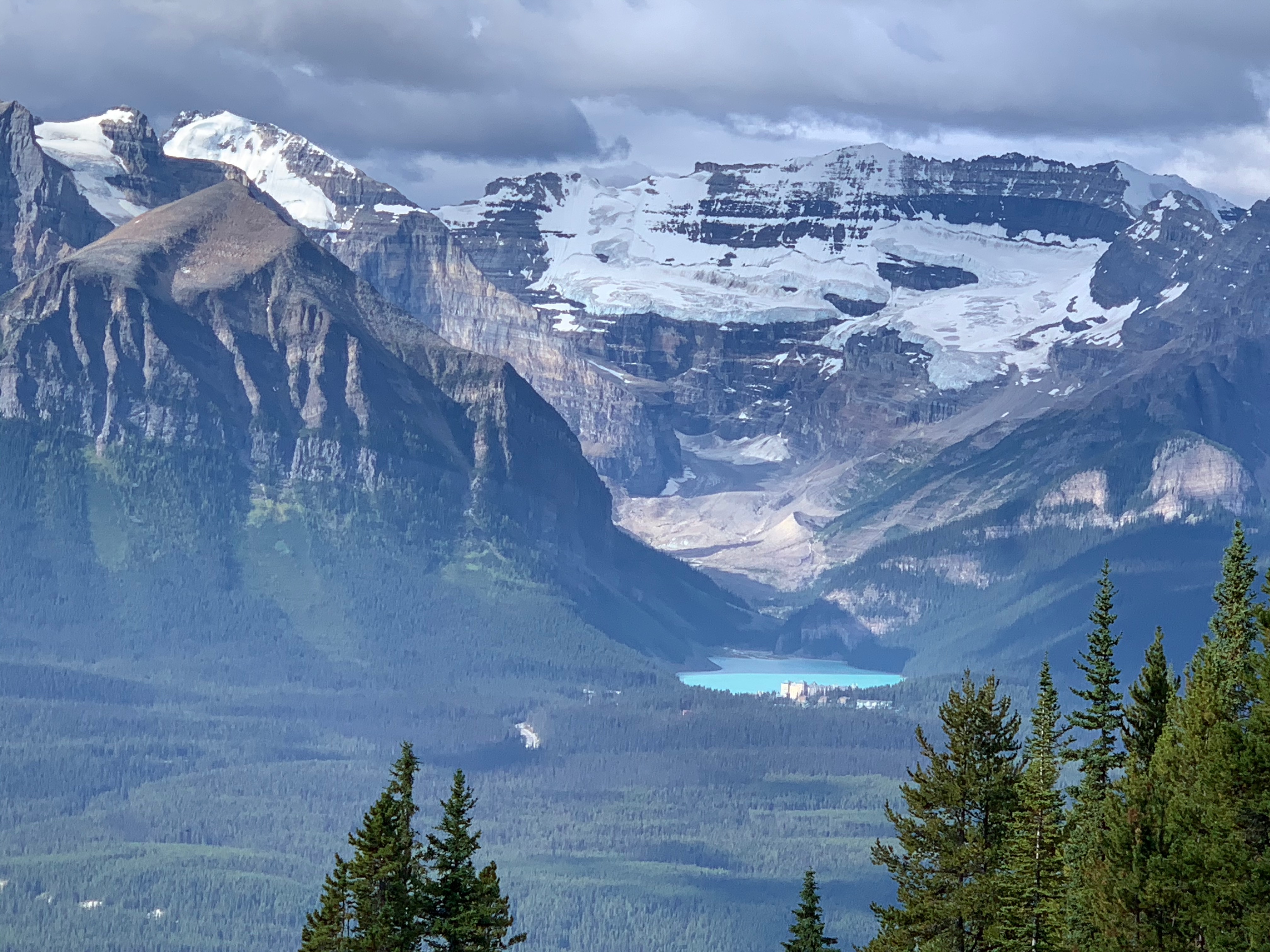 Lake Louise Ski Resort