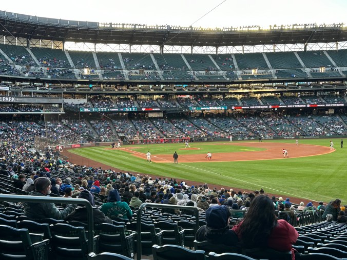 Mariners-Reds game in Seattle